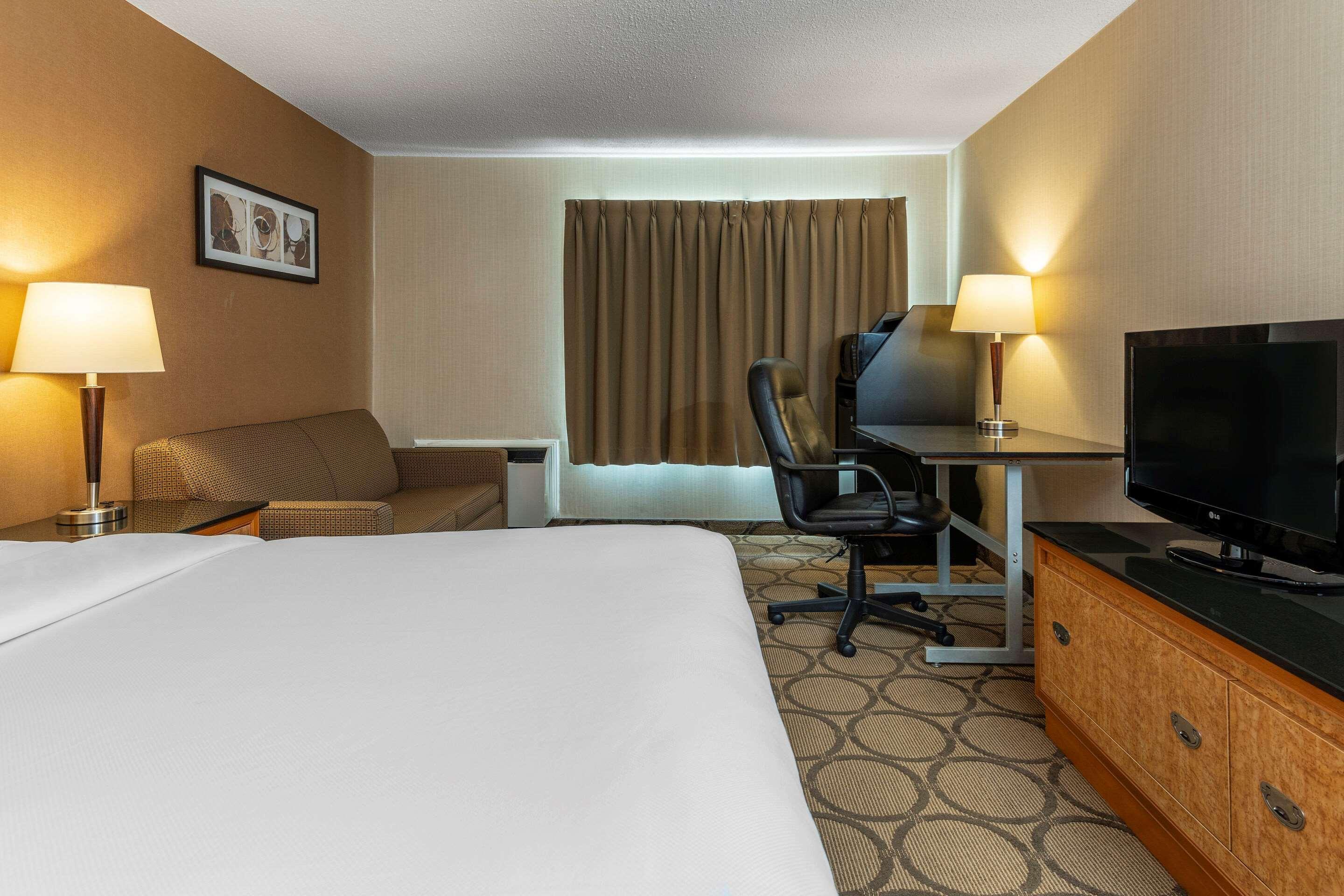Comfort Inn Лаваль Екстер'єр фото