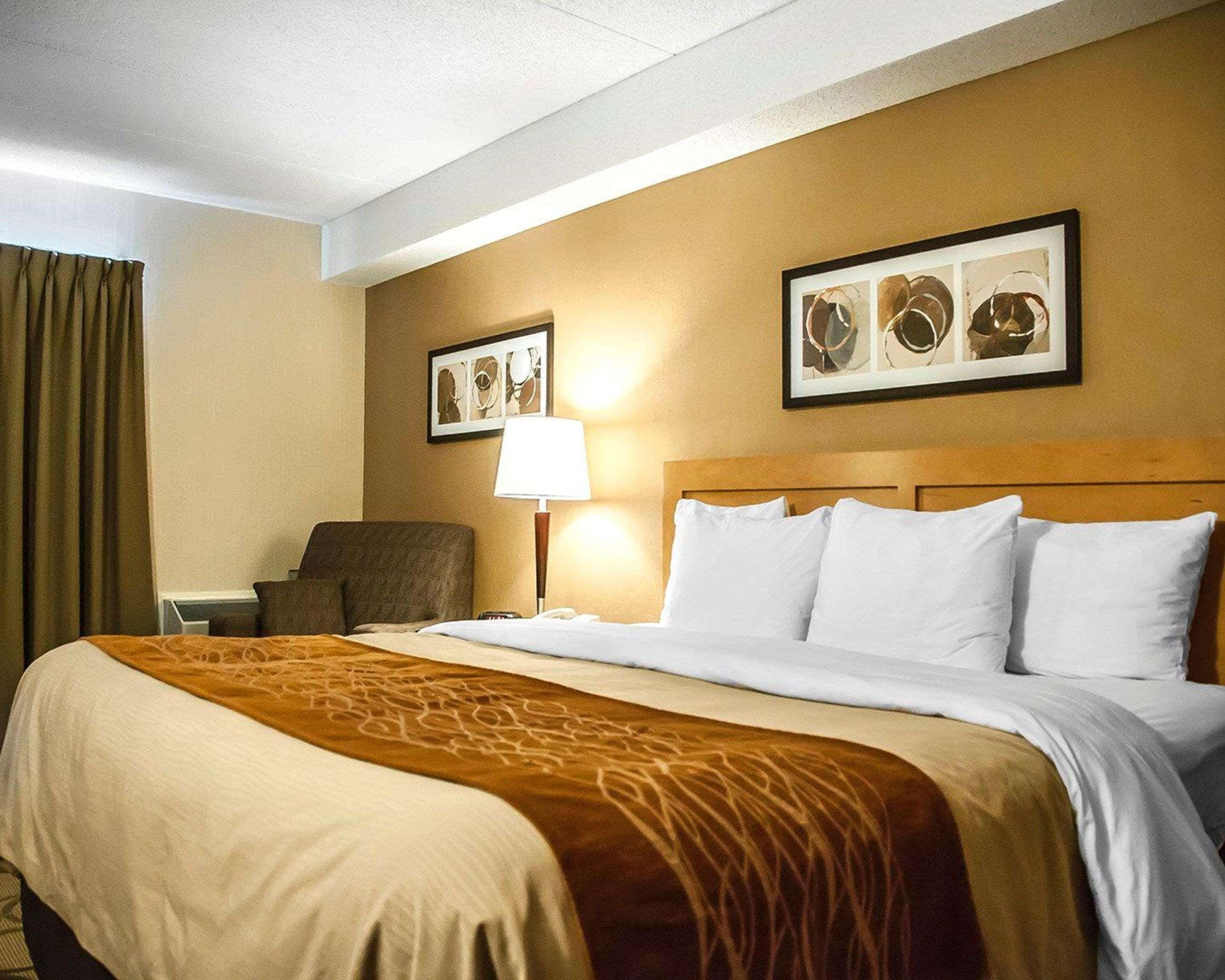 Comfort Inn Лаваль Екстер'єр фото