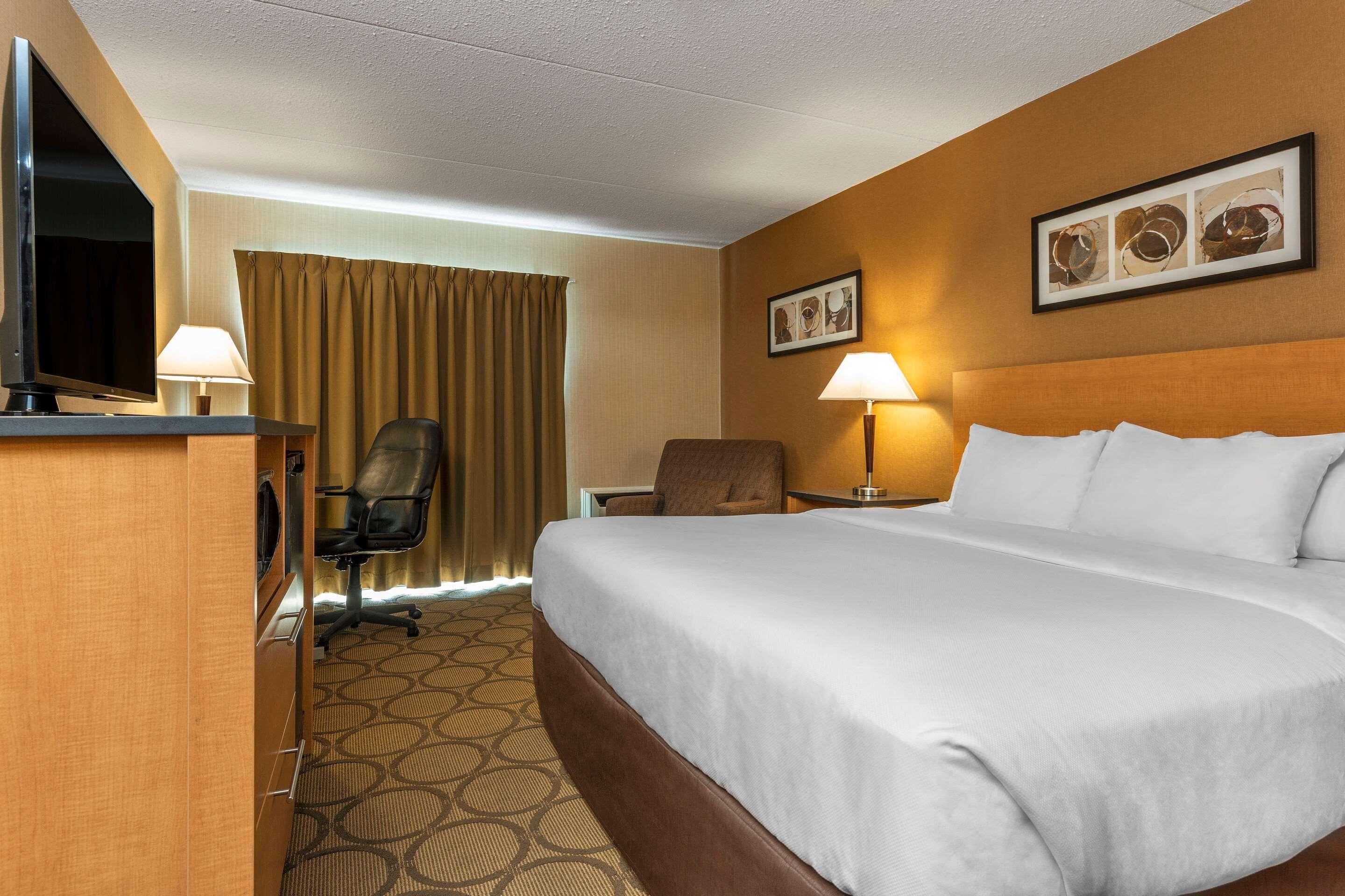 Comfort Inn Лаваль Екстер'єр фото