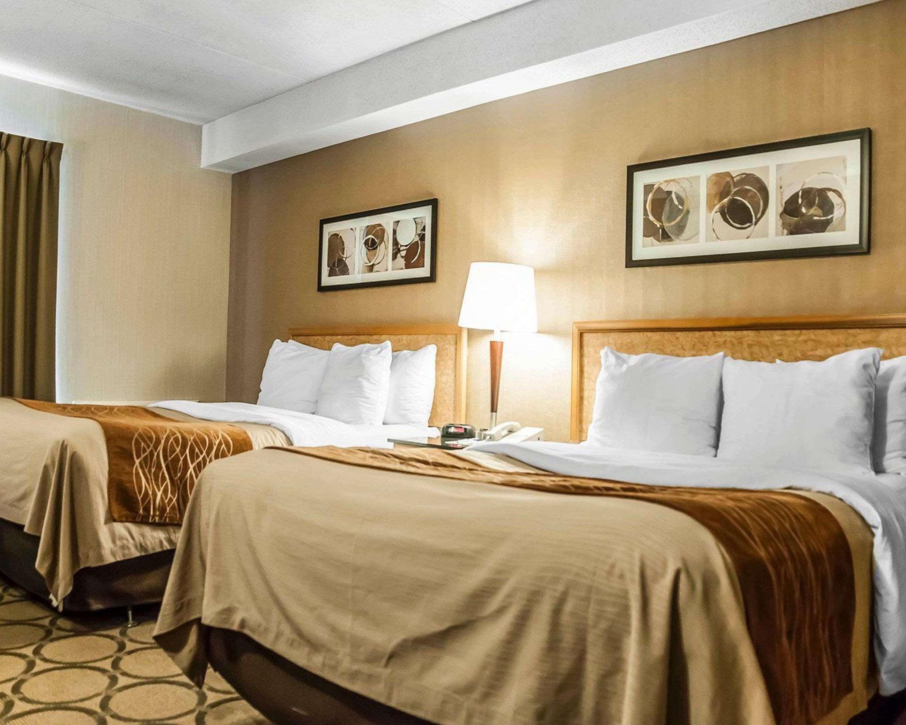 Comfort Inn Лаваль Екстер'єр фото