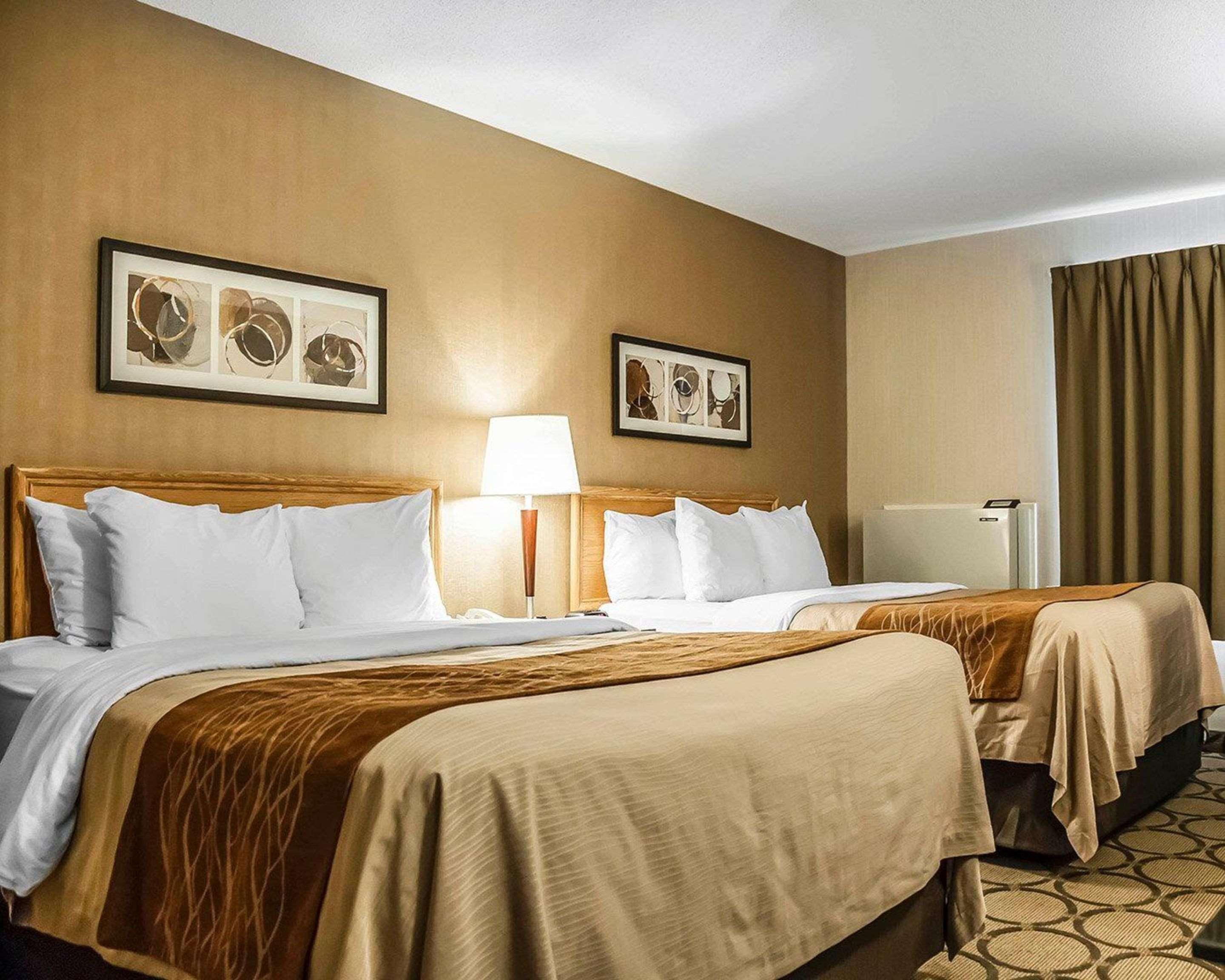 Comfort Inn Лаваль Екстер'єр фото