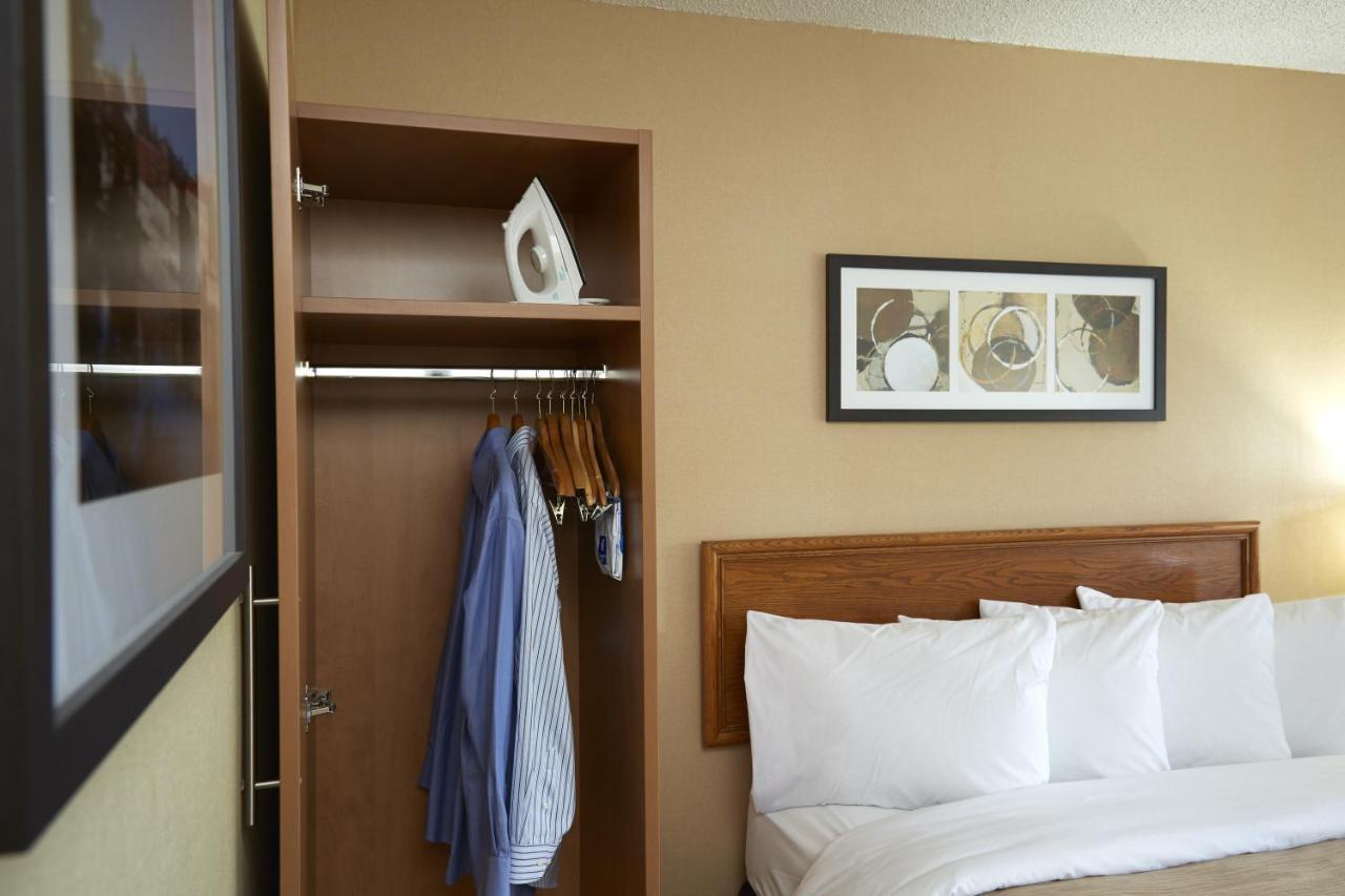 Comfort Inn Лаваль Екстер'єр фото